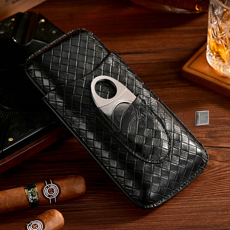 Cigar Cutter Set - ชุดของขวัญกล่องเก็บซิการ์หนัง 3 ชิ้น แบบพกพาสำหรับเดินทาง พร้อมที่ตัดซิการ์ ที่ใส่ซิการ์แบบสาน